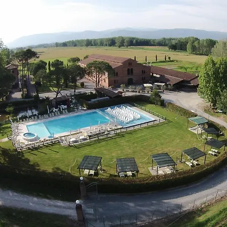 Fattoria Settepassi Hotel 4*